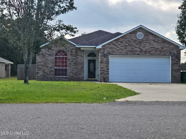 3613 N 7th St, Ocean Springs, MS 39564