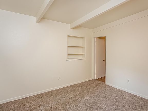 5th image of 1367 NE 31st Ave