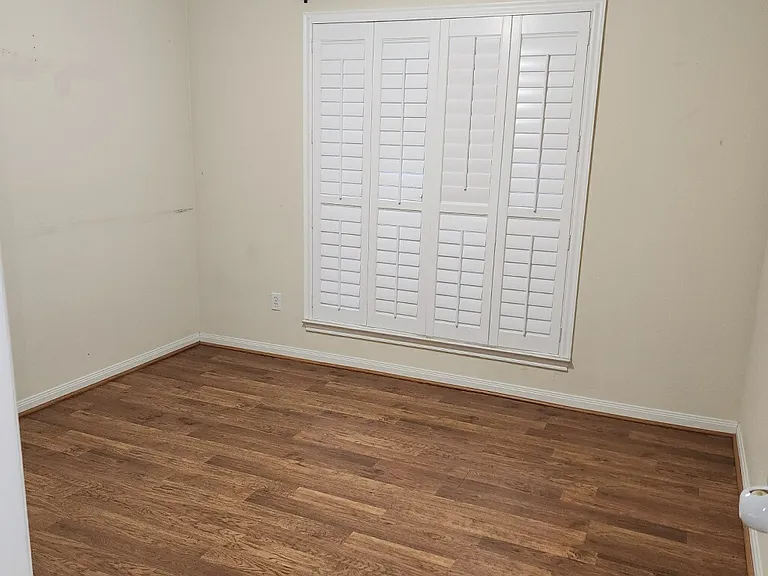 2403 Crystal Dr — Photo 17