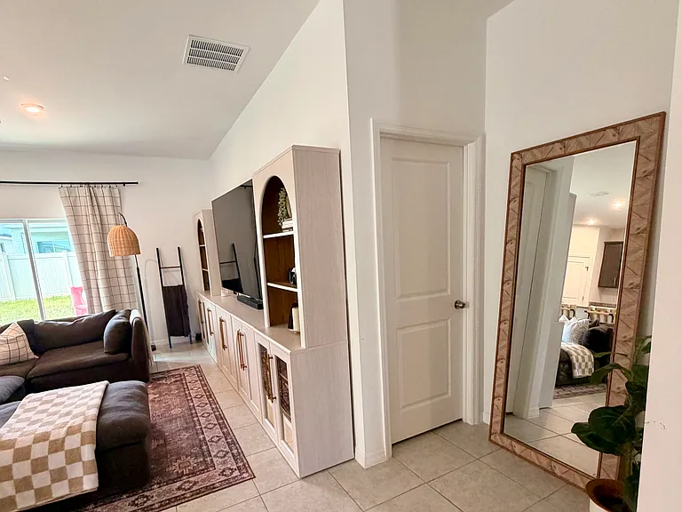 652 Crown Rose Dr — Photo 6