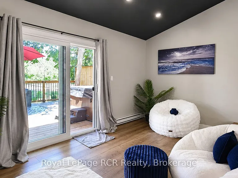 526 Alice St — Photo 8