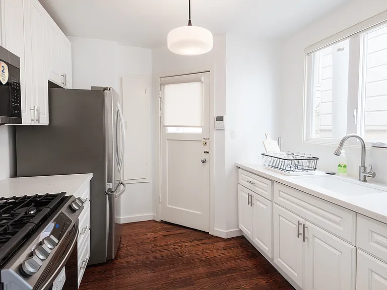 1739 Lake St #112 — Photo 6