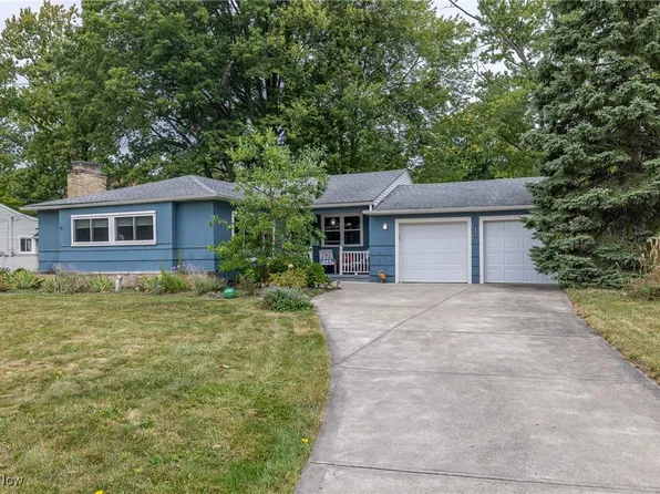 30200 Westlawn Dr, Bay Village, OH 44140