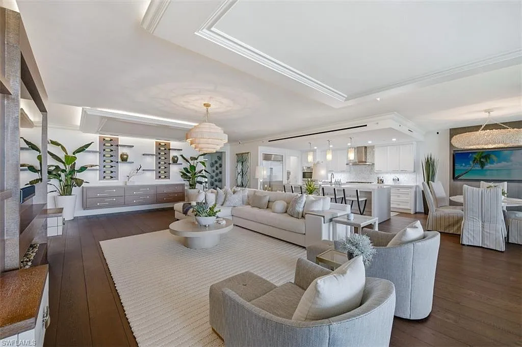 3 bed, 4.0 bath, 3280 sqft, $45,000 — Photo 3
