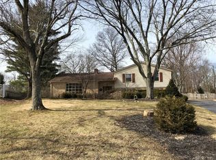 5937 Deanmont Pl, Dayton, OH 45459