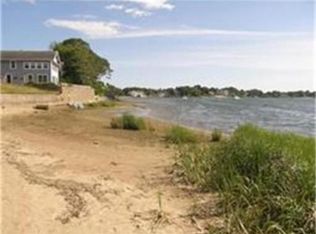 48 Grandview Ave, Wareham, MA 02571