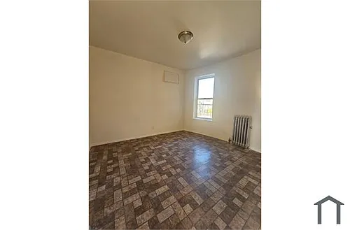 506 S Broadway Photo 1