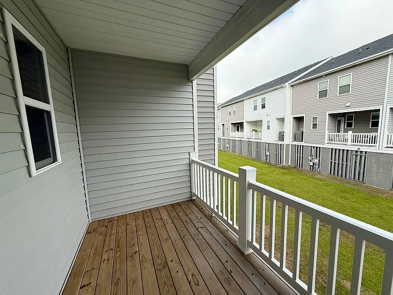 219 Winding River Dr — Photo 16