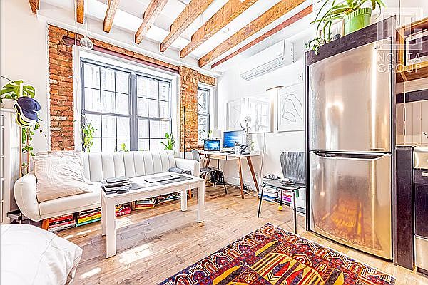 1st image of 152 W 49th St APT 4C