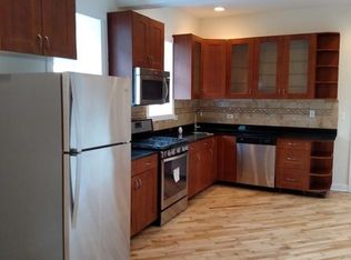 2152 N Campbell Ave #R1, Chicago, IL 60647