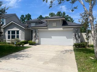 2618 Salt Lake Dr, Jacksonville, FL 32211