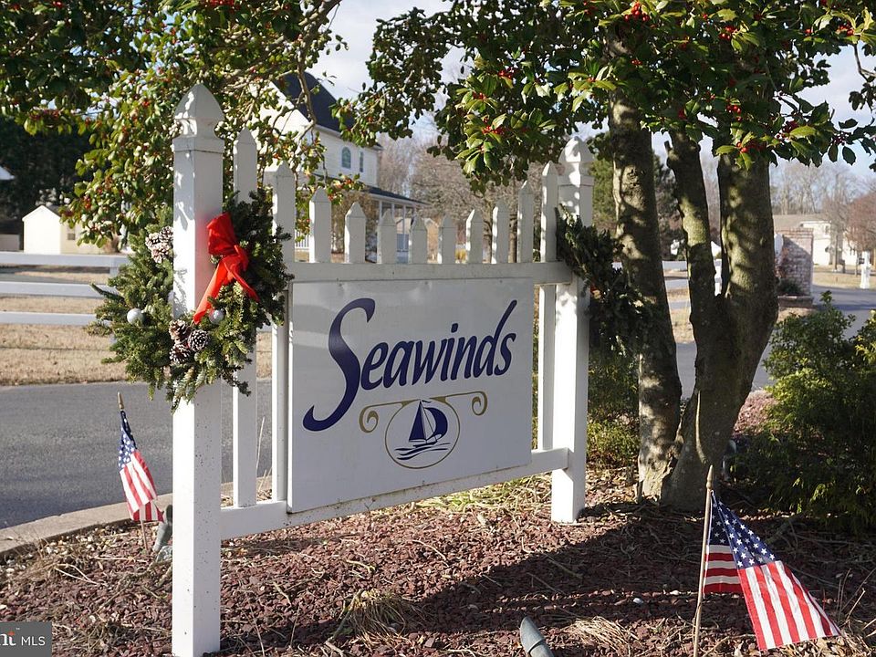 1st image of 304 Baywinds Ct