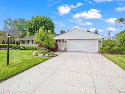 24018 Glen Ridge Ct, Novi, MI, 48375