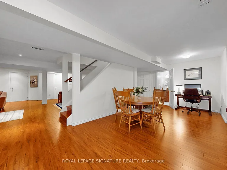 1590 Hallstone Rd — Photo 39