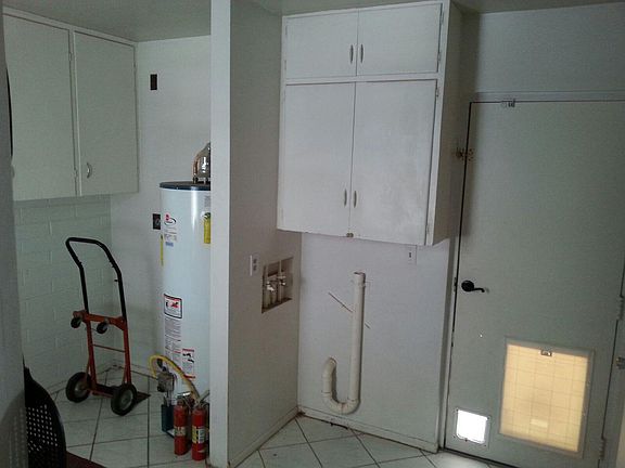 washer and dryer hook ups