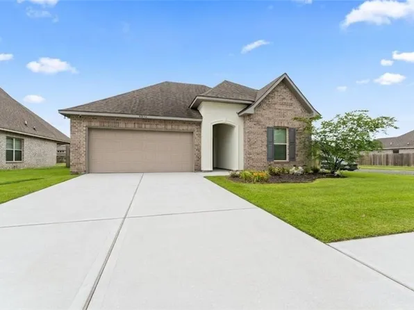 40121 Maddie Dr, Prairieville, LA 70769