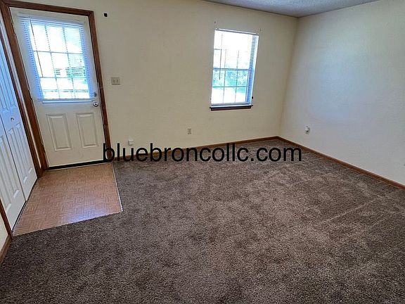 4th image of 159 NW Vesper St #11225156