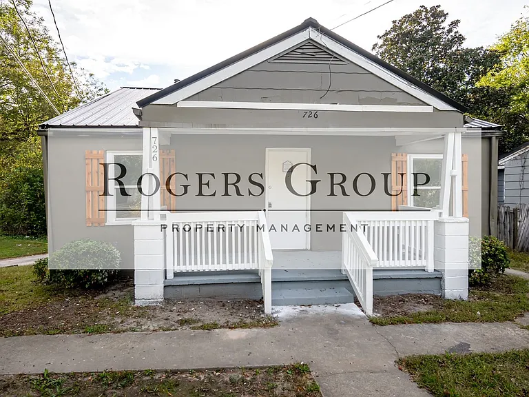 726 E Andrews Ave — Photo 1