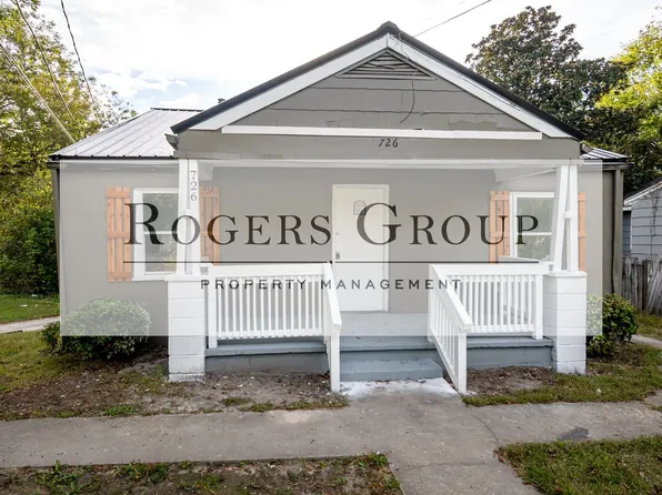 726 E Andrews Ave, Henderson, NC 27536