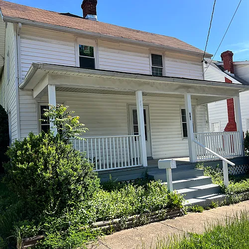 681 Fayette St Photo 1