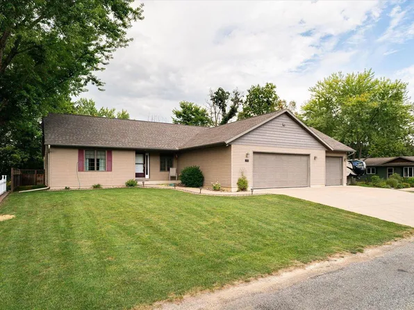 302 Brooklyn Ln, Hokah, MN 55941