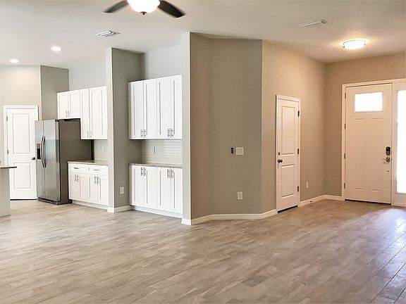2nd image of 249 Majestic Sundown Ct