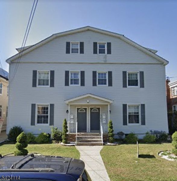 1st image of 24 Lyons Pl