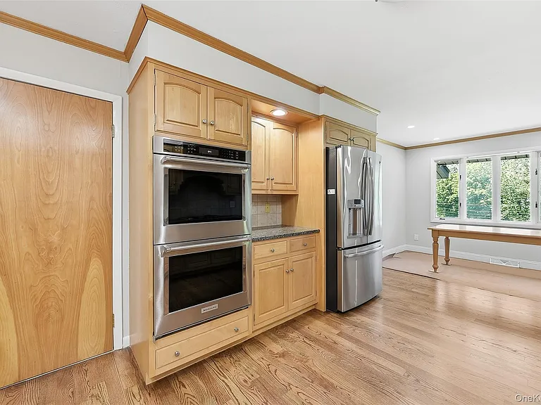 475 N Riverside Rd — Photo 9
