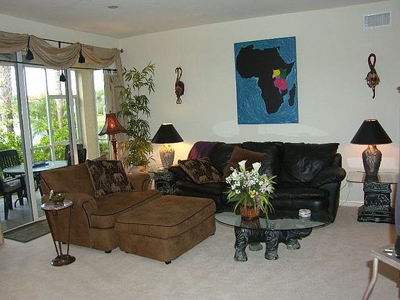 2nd image of 900 L Ambiance Cir #103