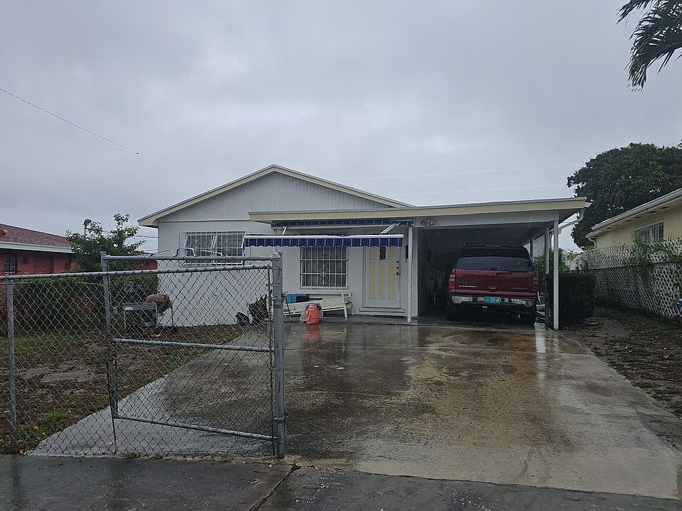 1st image of 928 W 6th Street