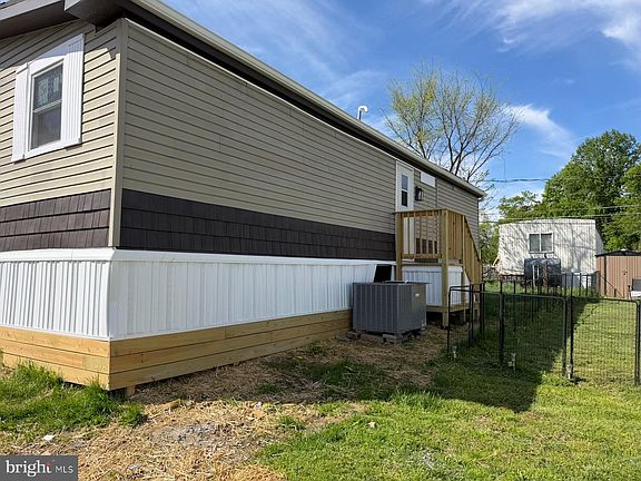 4th image of 300 Ridge Rd #11