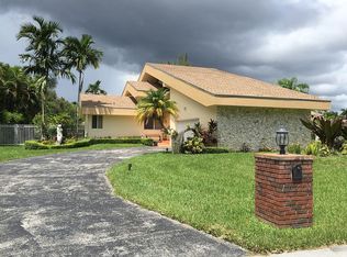 10261 SW 141st St, Miami, FL 33176