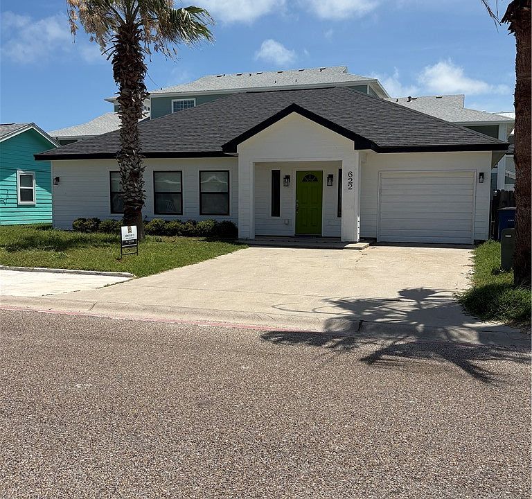1st image of 622 Sandy Ln