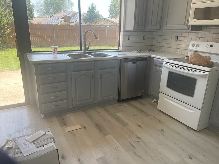 201 Park Meadow Way — Photo 7