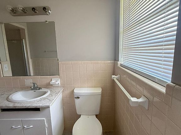 5th image of 1507A Oneal Dr