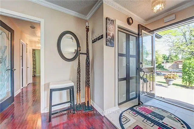3 bed, $3,400 — Photo 2