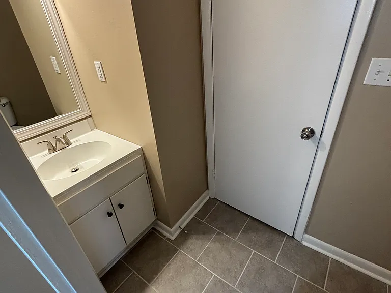 2227 Stokes Rd — Photo 10