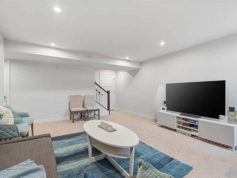5203 Spruce Rd — Photo 25