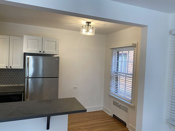5th image of 2125 S Josephine St #4