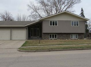 2515 E Boulevard Ave, Bismarck, ND 58501