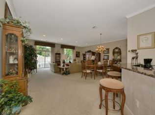 918 Four Seasons Dr #918, Wayne, NJ 07470
