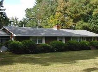 105 Woodland Dr, Cary, NC 27513