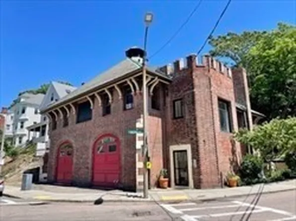16 Walk Hill St APT 6, Jamaica Plain, MA 02130