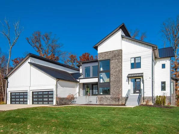 6427 Longview Dr, Delaware, OH 43015