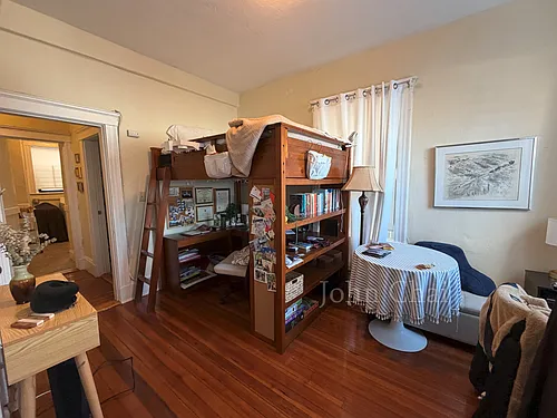161 Kelton St Photo 1