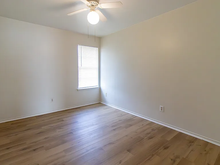 1601 Benttree Dr #3 — Photo 13