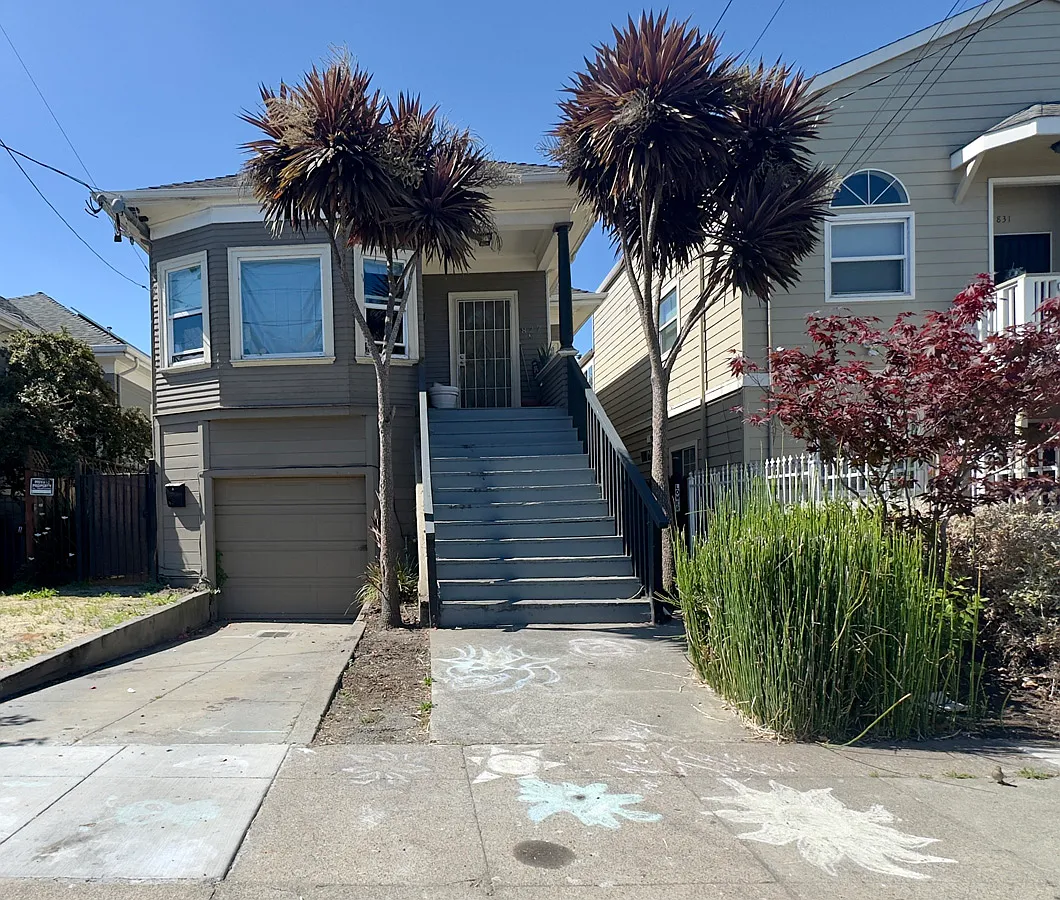 3 bed, 1100 sqft, $2,995 — Photo 4