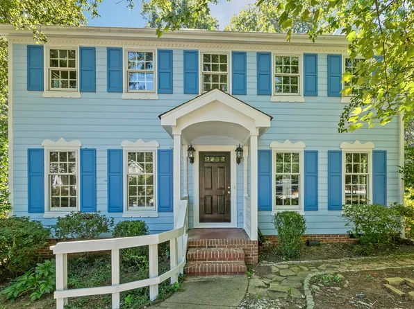 713 Valerie Dr, Raleigh, NC 27606