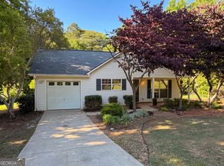 202 Bluff Ct, Jackson, GA 30233