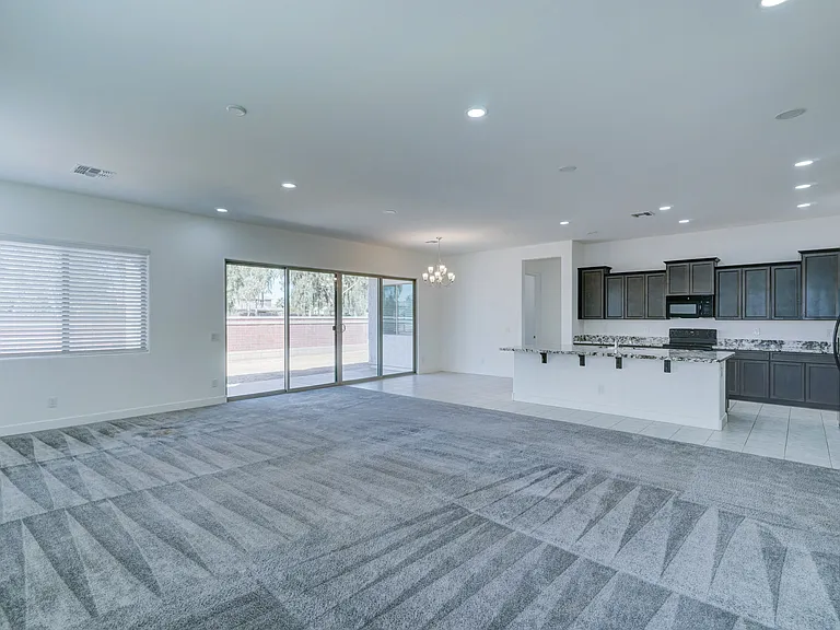13533 N 146th Ln — Photo 38